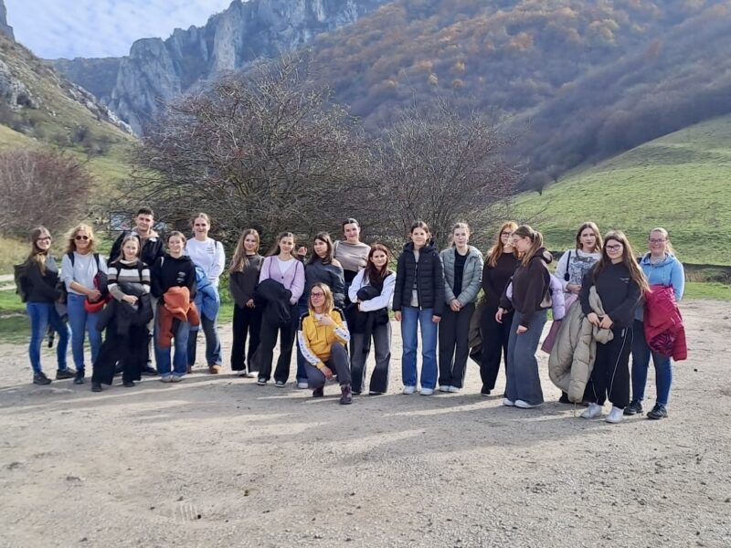 2a25b699-5202-4294-b063-83543aed26ed